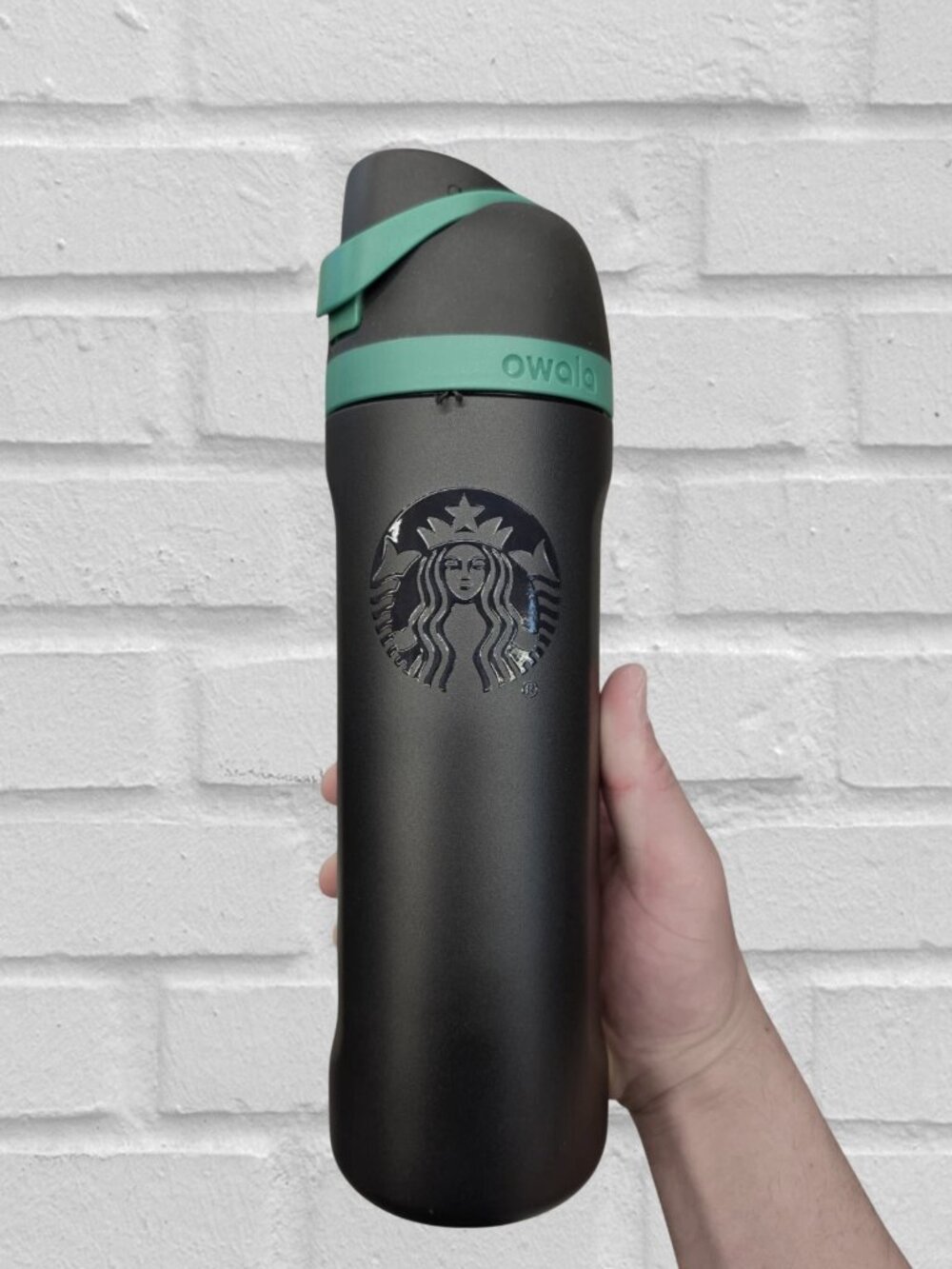 Owala x Starbucks Black and Green FreeSip Travel Bottle 24oz
